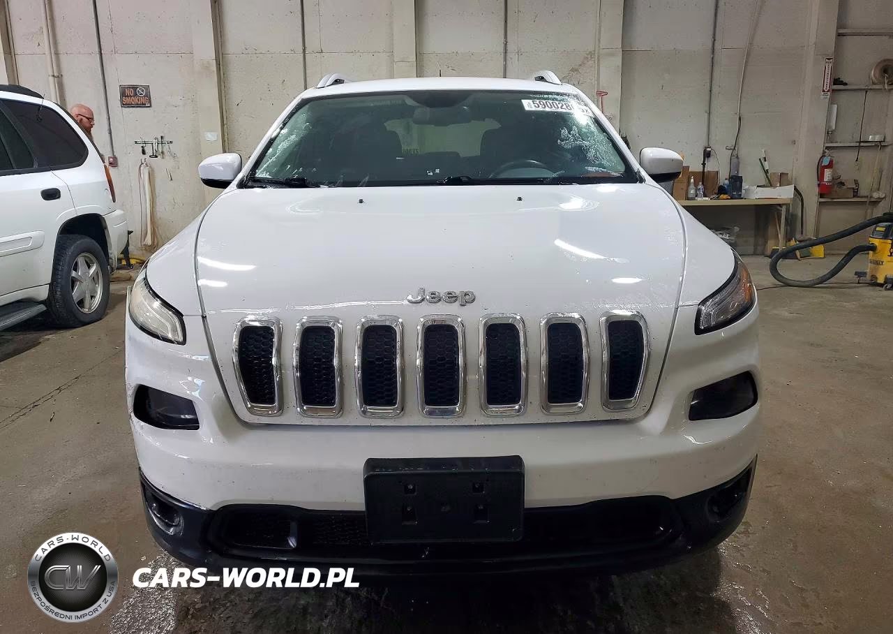 2015 Jeep Cherokee Latitude VIN:1C4PJMCS1FW603903 - 5