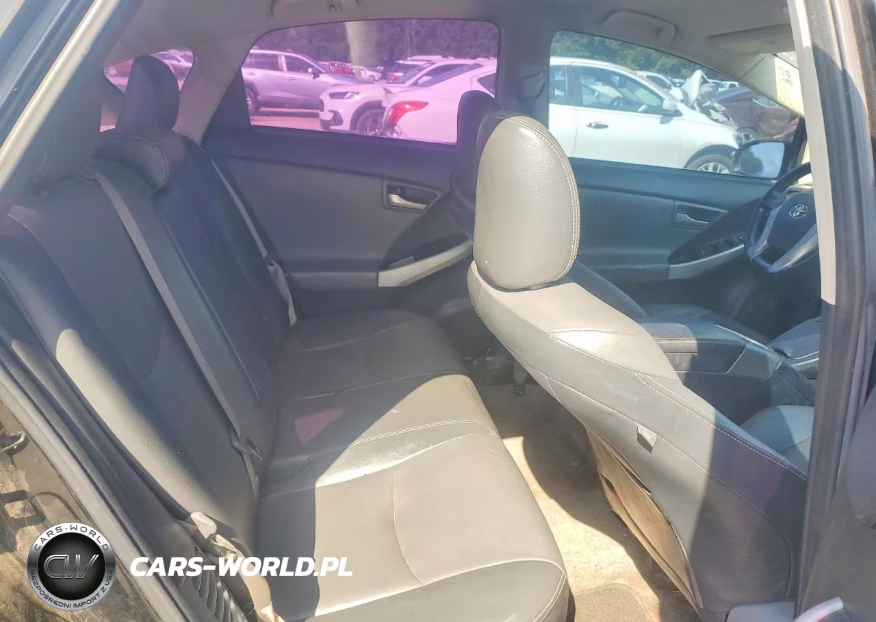 2013 Toyota Prius Four VIN:JTDKN3DU0D5644681 - 10