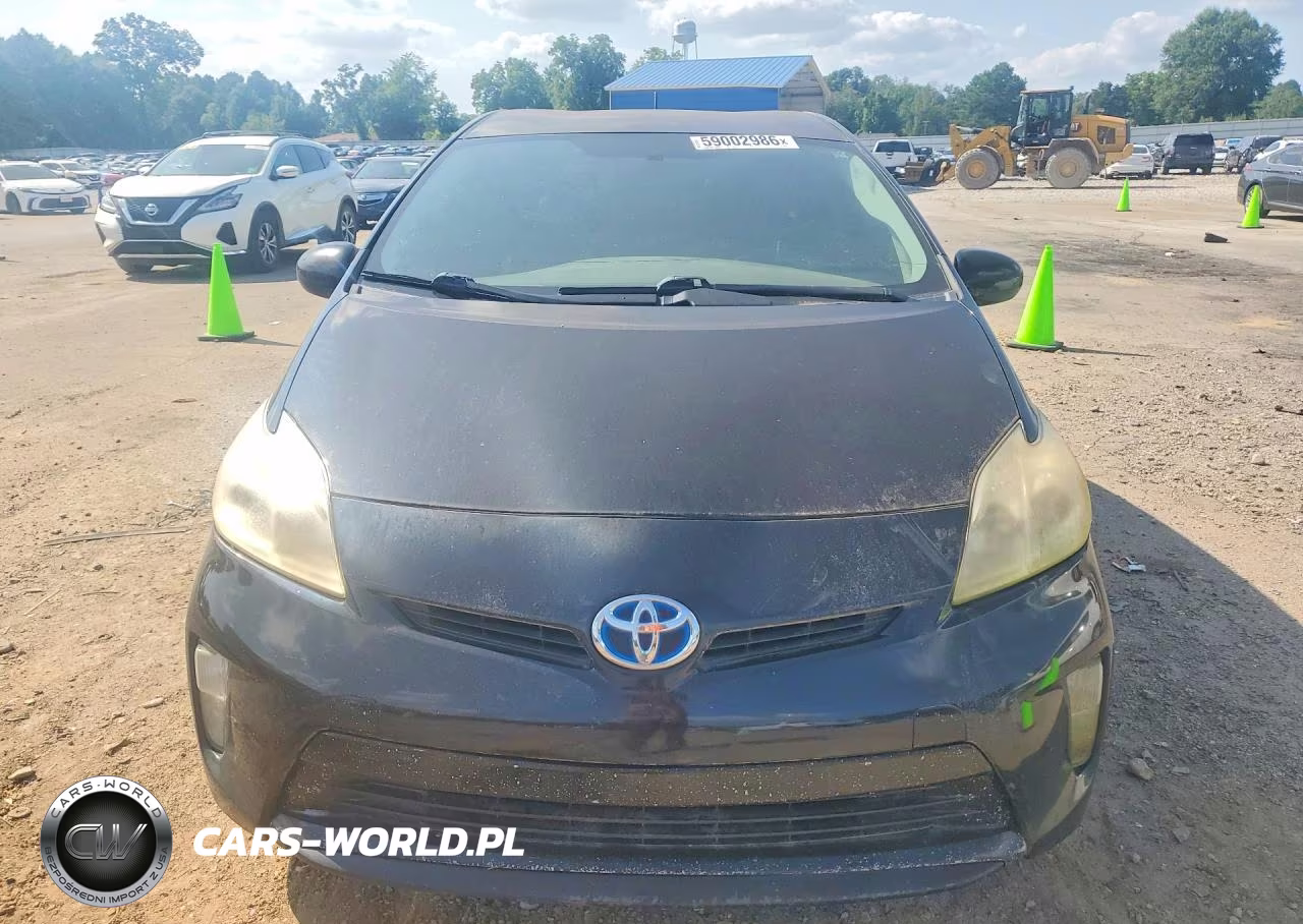2013 Toyota Prius Four VIN:JTDKN3DU0D5644681 - 5