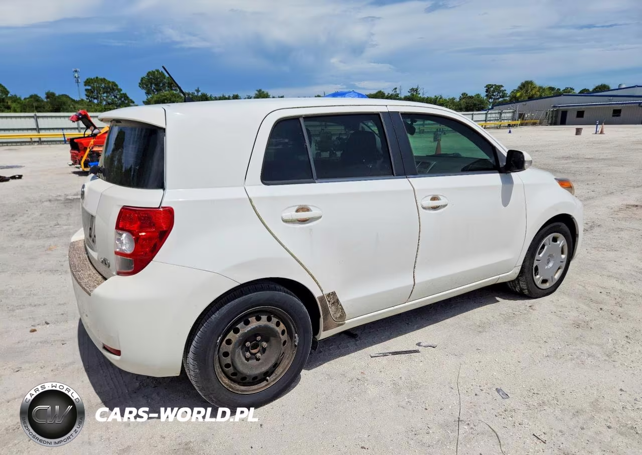 2014 Scion Xd Base VIN:JTKKUPB40E1043818 - 3