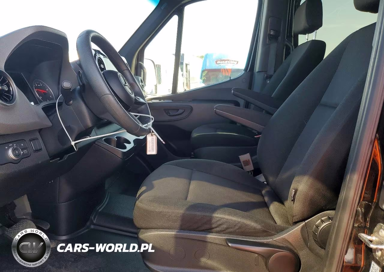 2025 Mercedes-Benz Sprinter 2500 VIN:W1Z4KGHY9ST214329 - 7