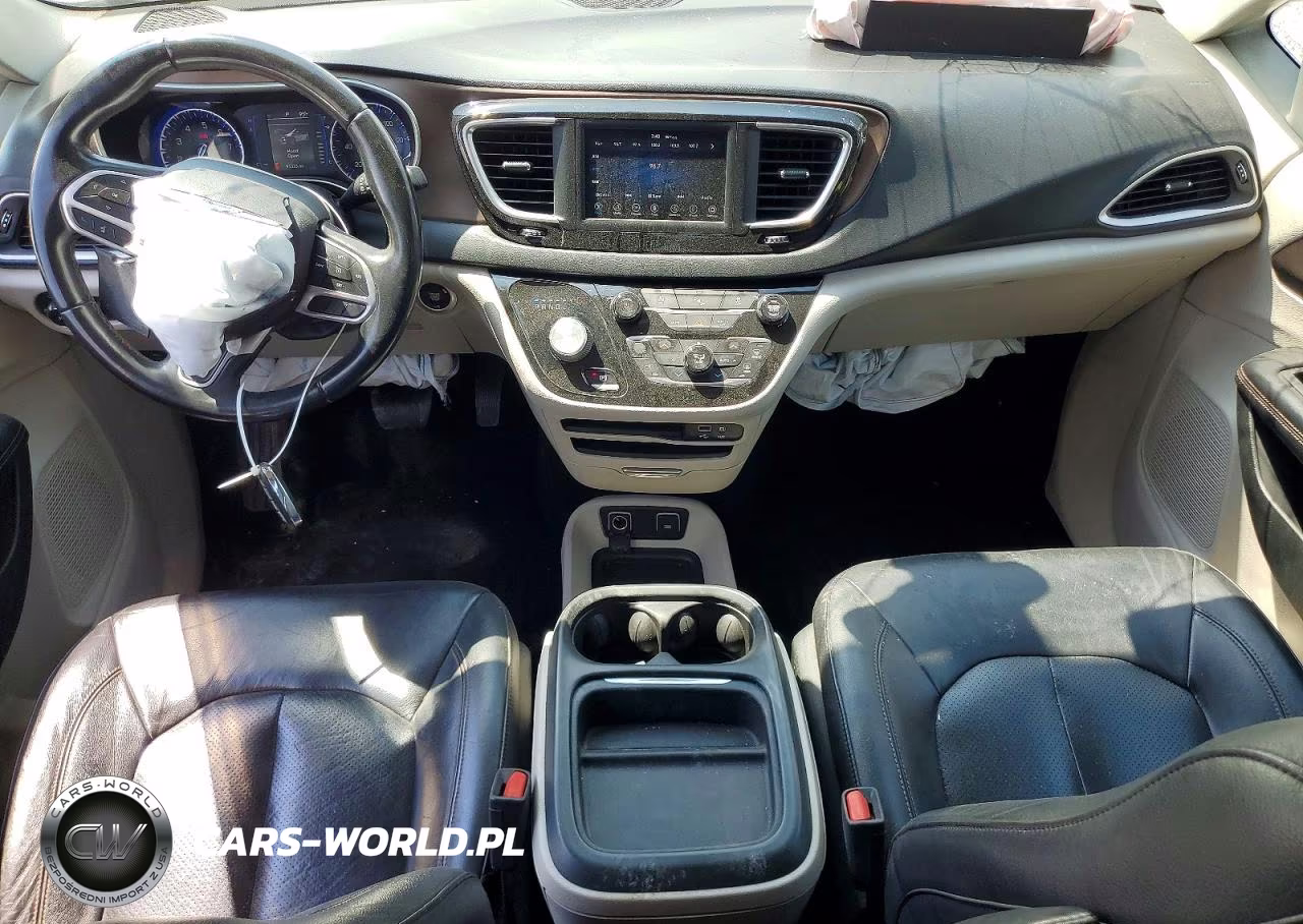 2018 Chrysler Pacifica Touring L VIN:2C4RC1BG0JR120113 - 8