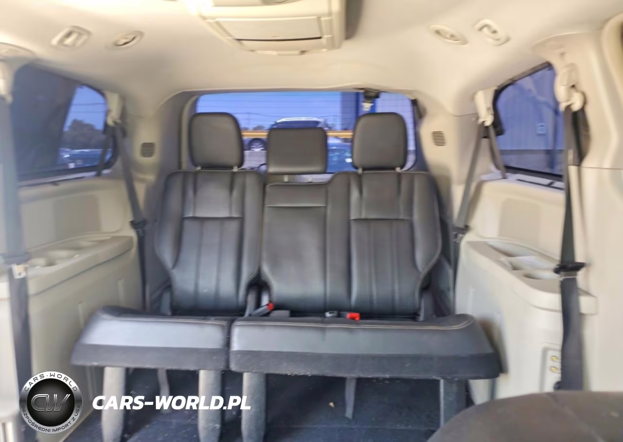 2012 Chrysler Town & Country Touring L VIN:2C4RC1CG8CR297574 - 10