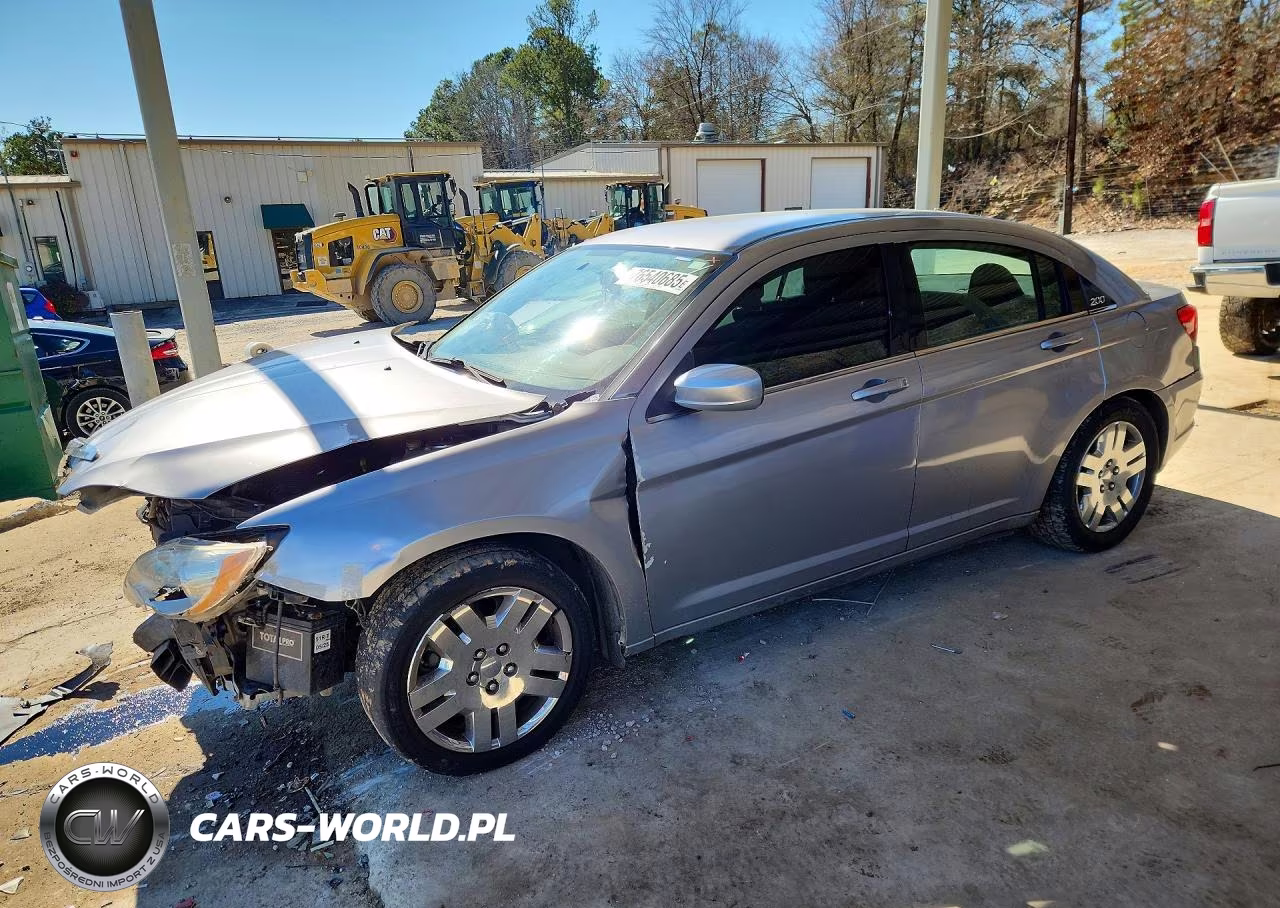 2014 Chrysler 200 VIN:1C3CCBABXEN170302 - 1
