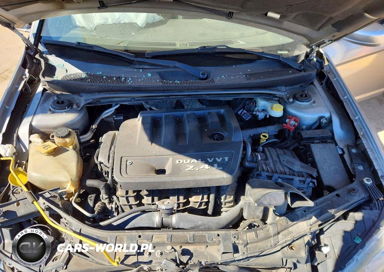 2014 Chrysler 200 VIN:1C3CCBABXEN170302 - 11