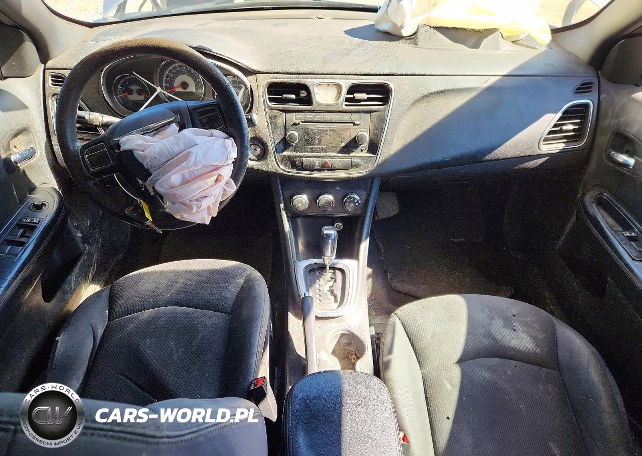 2014 Chrysler 200 VIN:1C3CCBABXEN170302 - 8