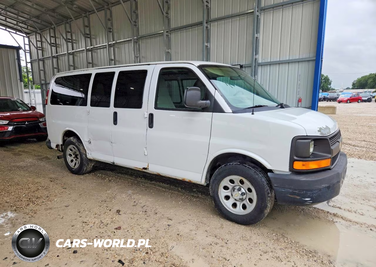 2010 Chevrolet Express G1500 VIN:1GCUGADX0A1123254 - 4
