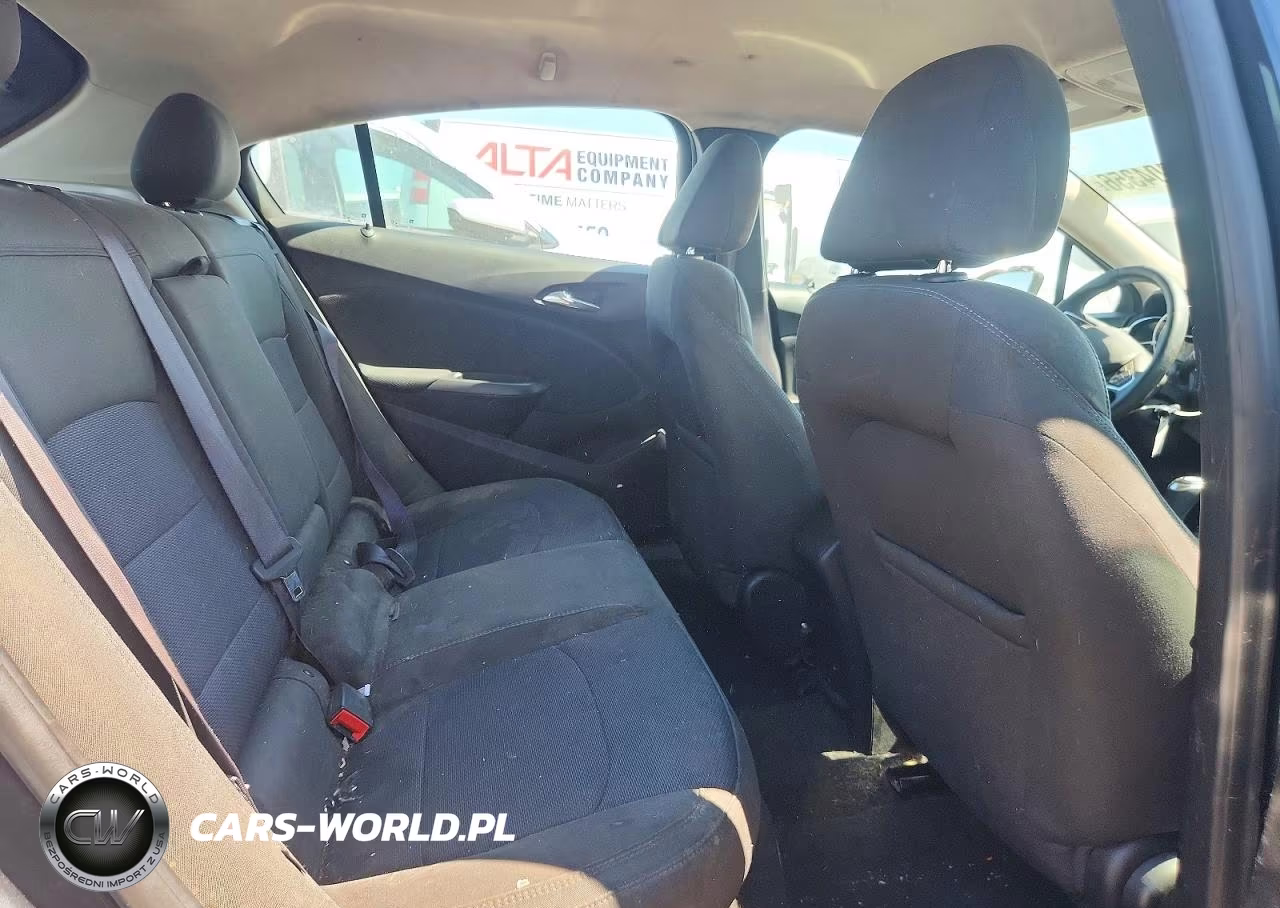 2017 Chevrolet Cruze Lt VIN:3G1BE6SM8HS592273 - 10