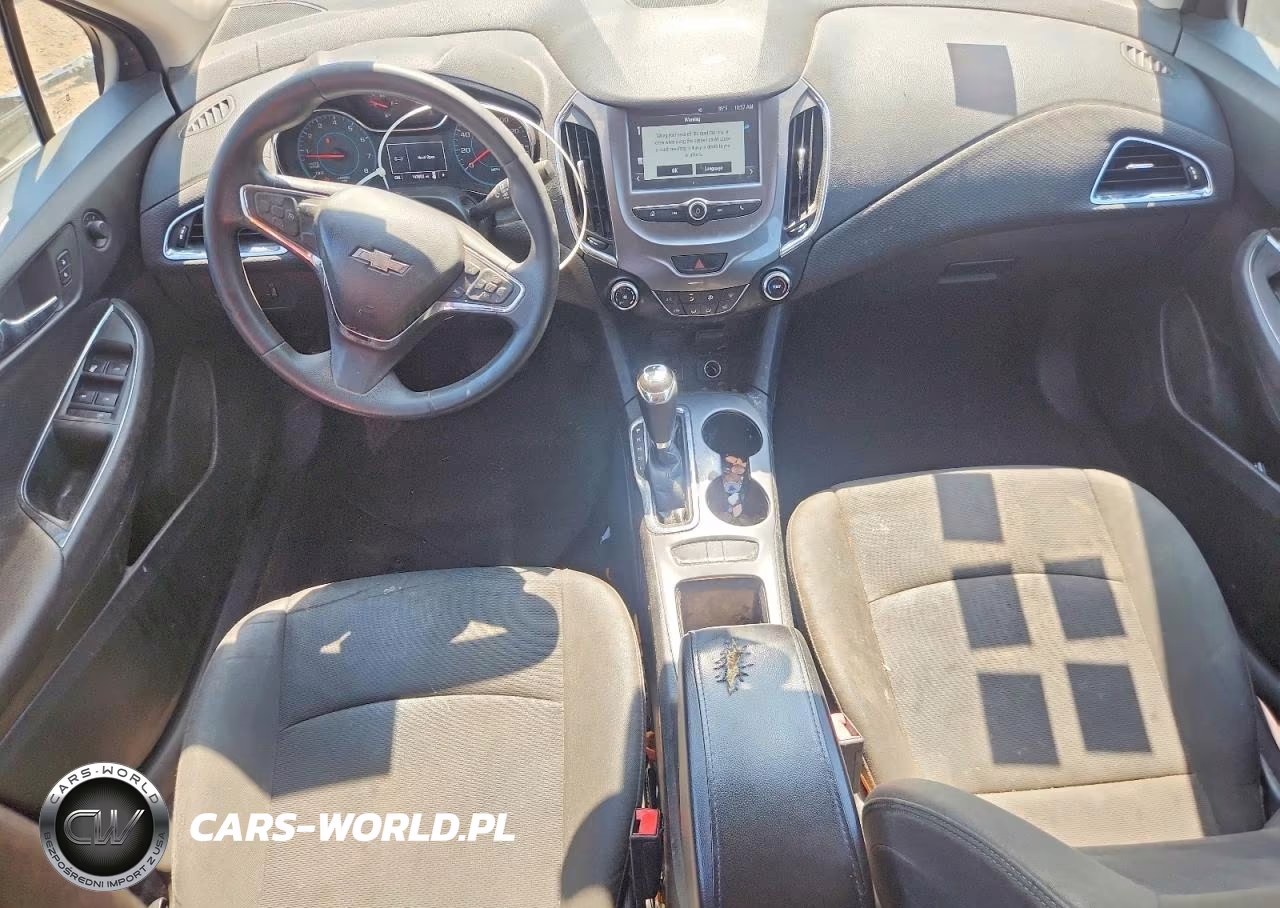 2017 Chevrolet Cruze Lt VIN:3G1BE6SM8HS592273 - 8