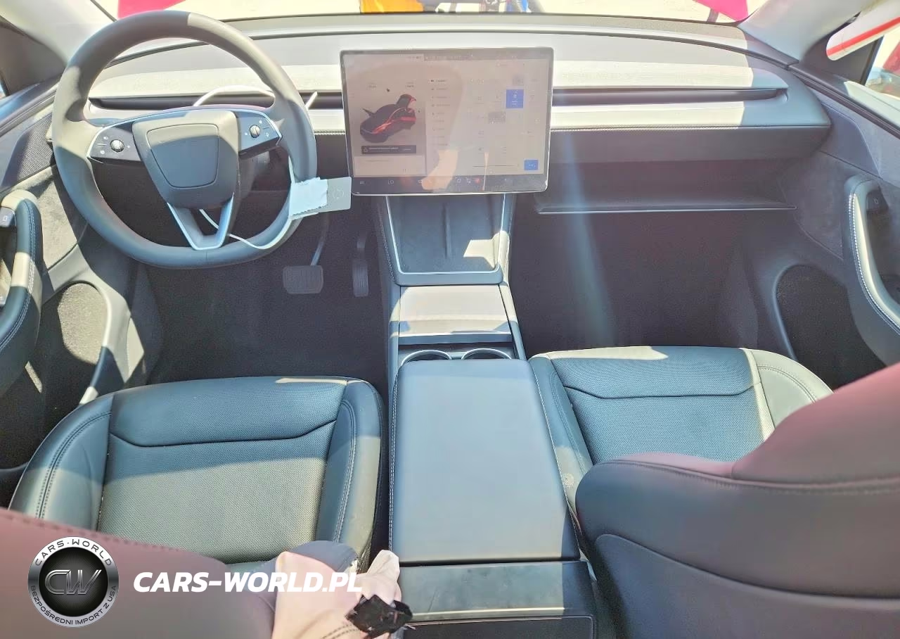 2026 Tesla Model Y VIN:7SAYGDEE7TF348879 - 8