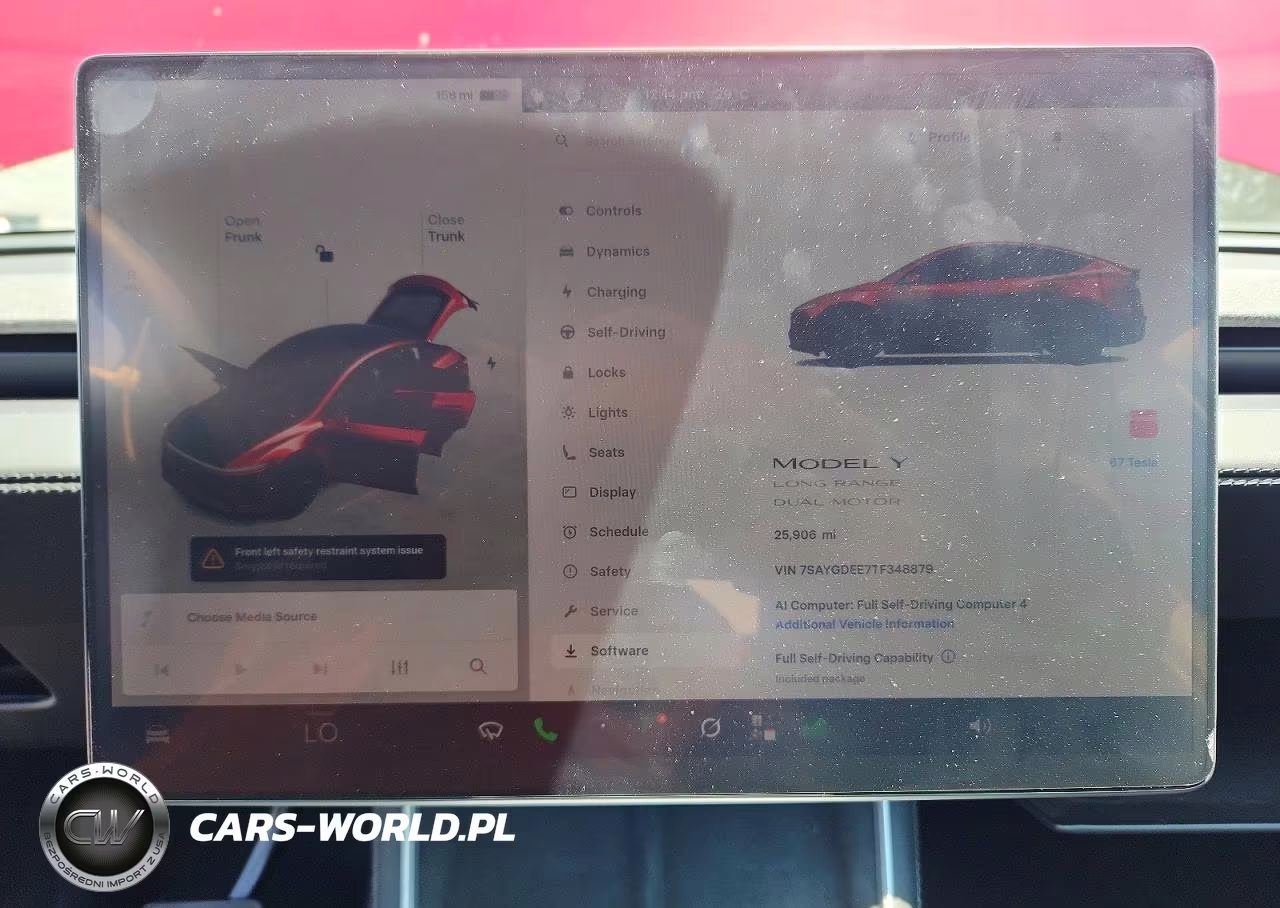 2026 Tesla Model Y VIN:7SAYGDEE7TF348879 - 9