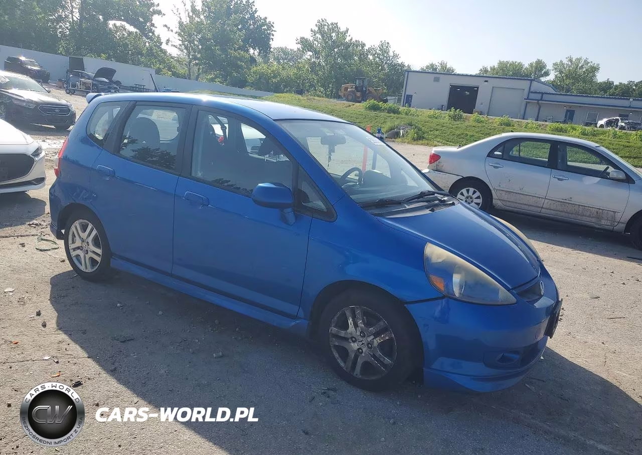 2008 Honda Fit Sport VIN:JHMGD38658S062649 - 4