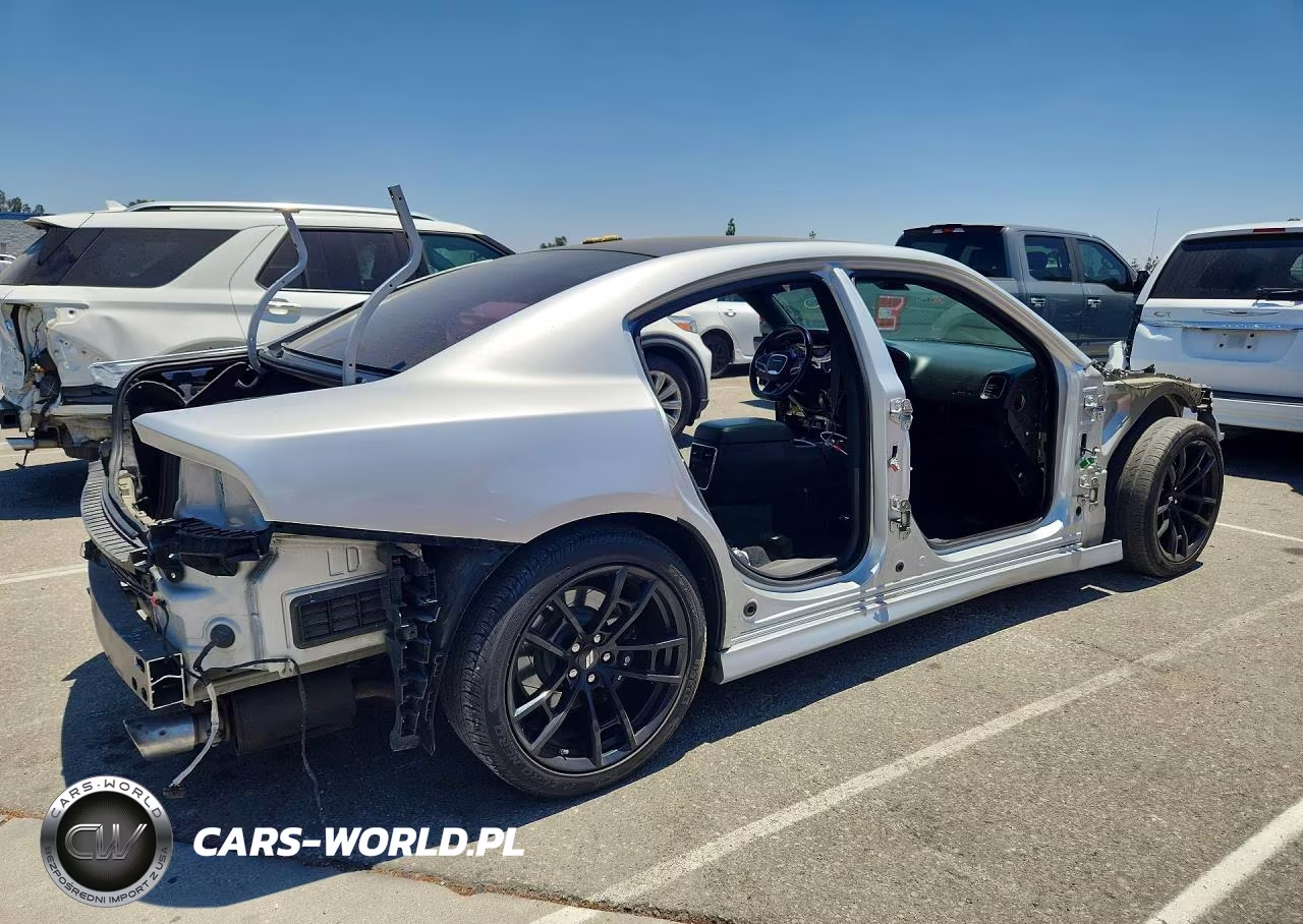 2020 Dodge Charger Scat Pack VIN:2C3CDXGJ8LH172547 - 3