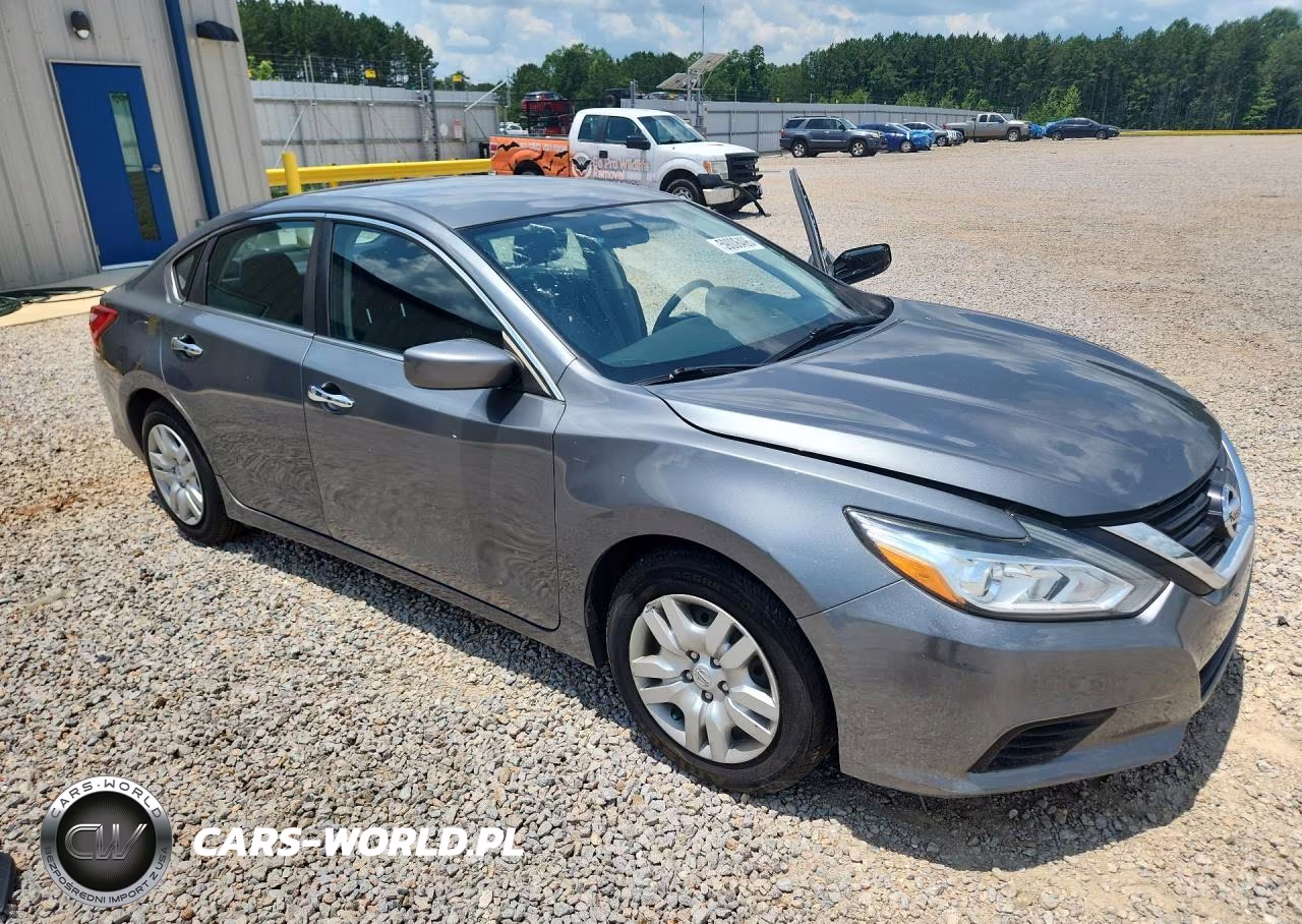 2016 Nissan Altima 2.5 S VIN:1N4AL3AP1GC231013 - 4