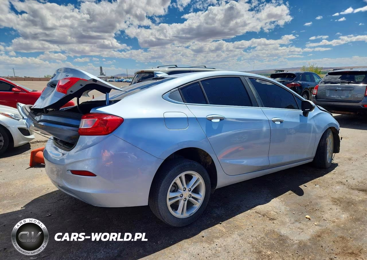2017 Chevrolet Cruze Lt VIN:1G1BE5SM0H7184603 - 3