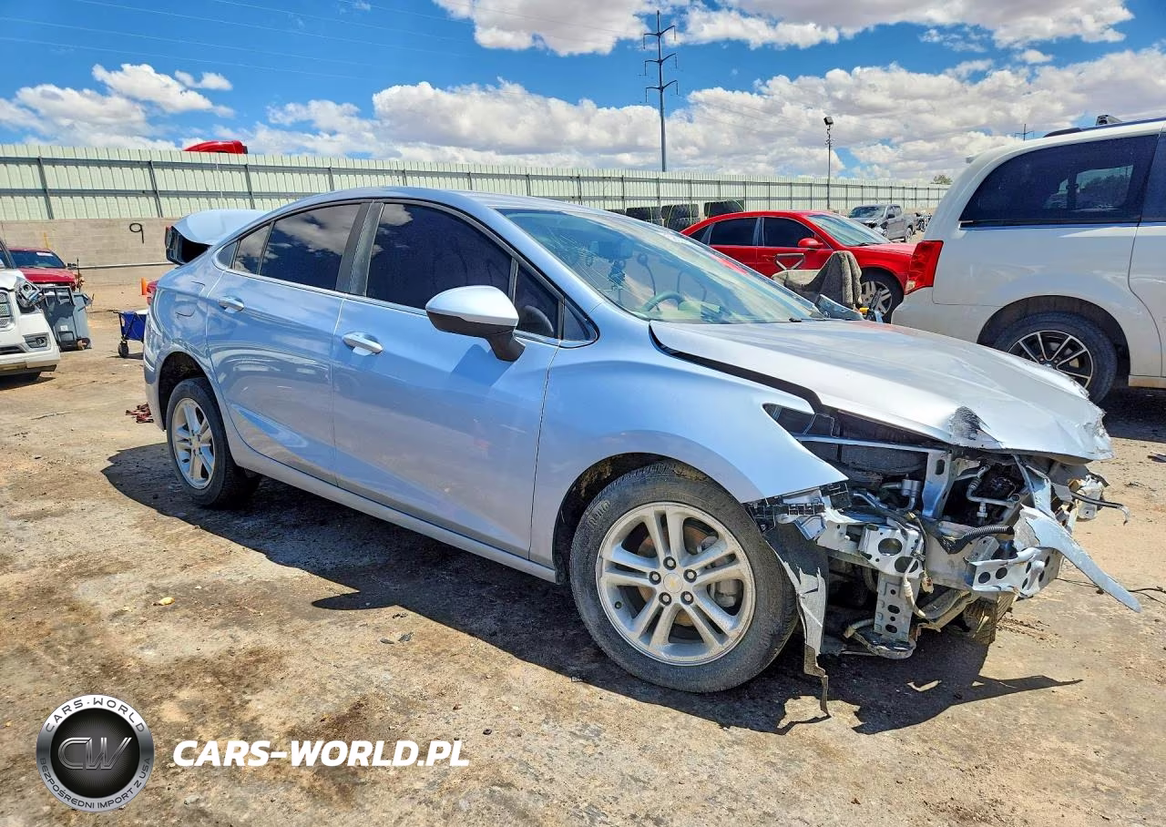 2017 Chevrolet Cruze Lt VIN:1G1BE5SM0H7184603 - 4