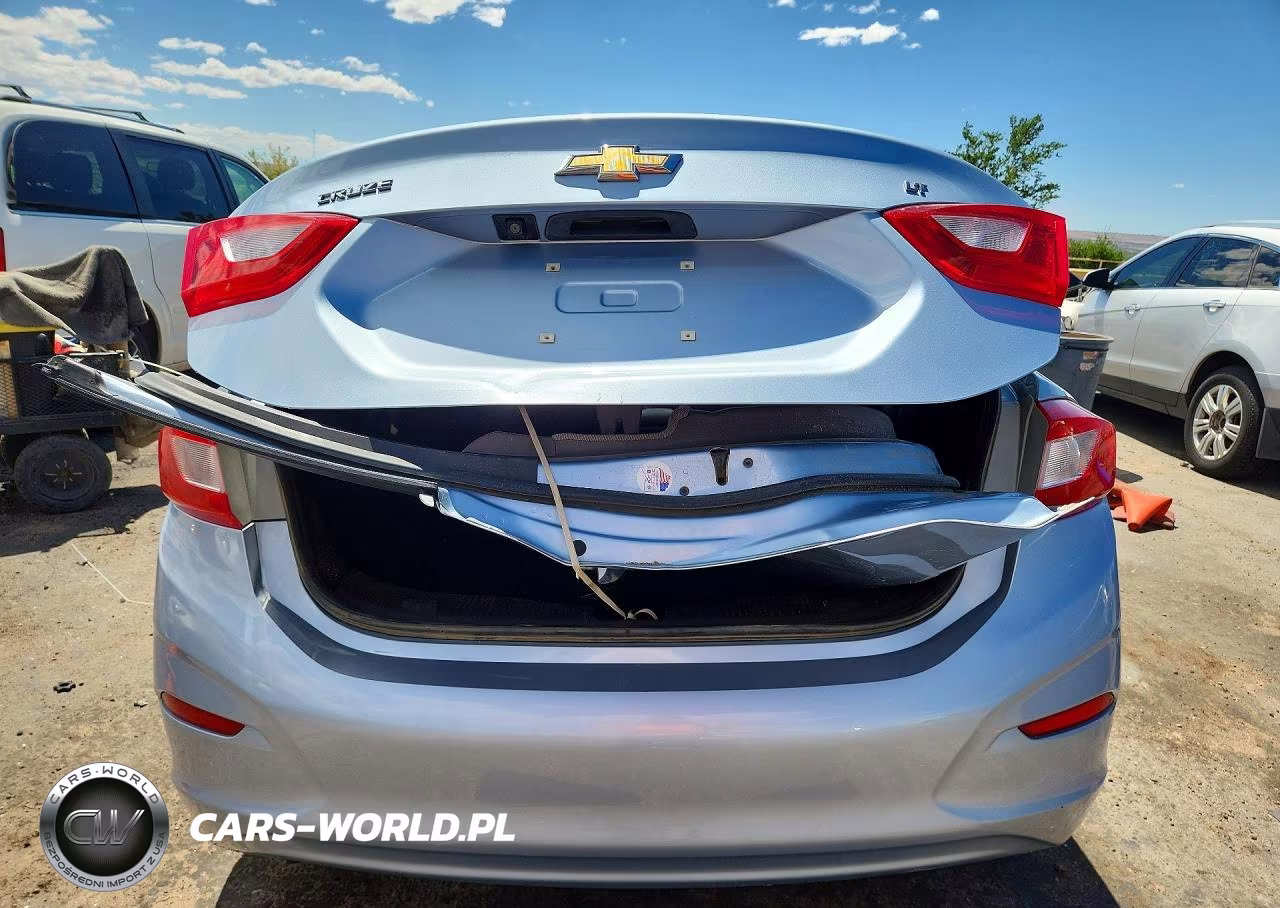 2017 Chevrolet Cruze Lt VIN:1G1BE5SM0H7184603 - 6