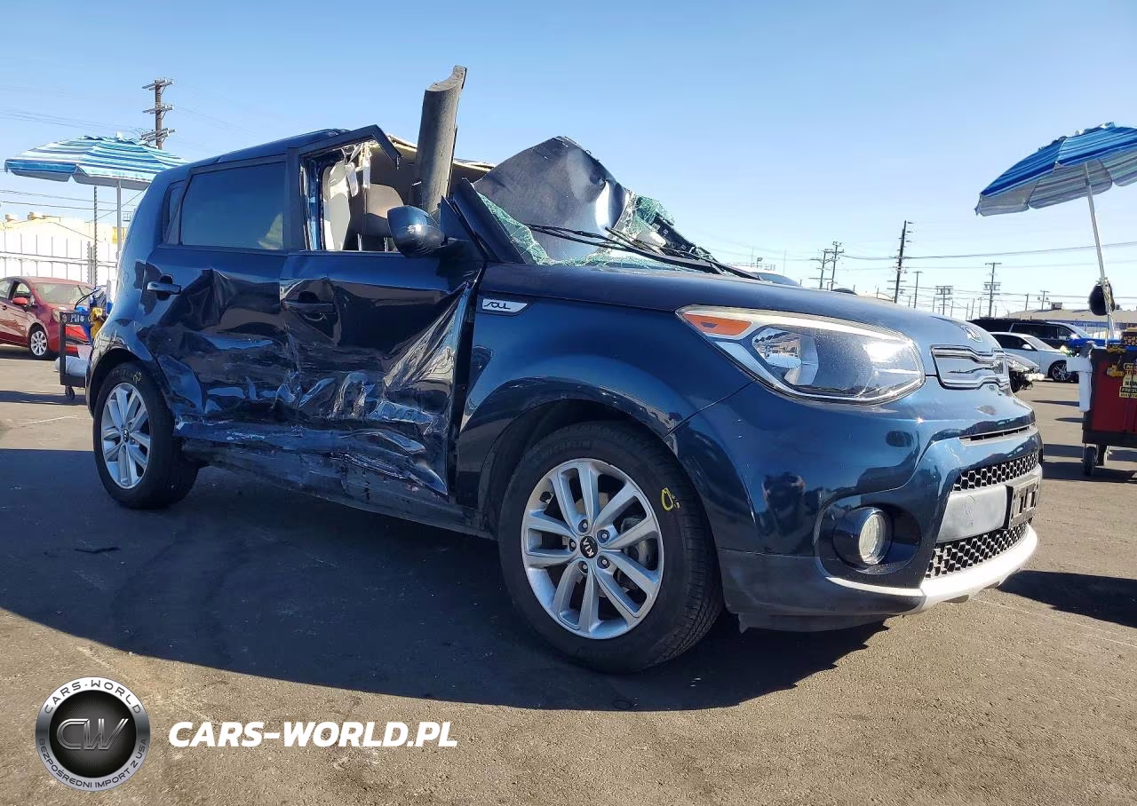2018 Kia Soul + VIN:KNDJP3A58J7538031 - 4