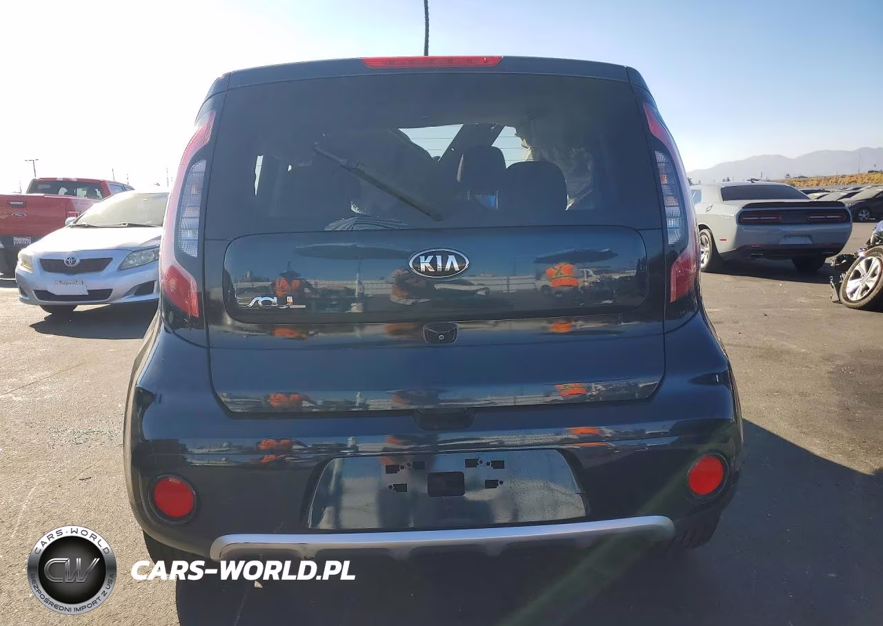2018 Kia Soul + VIN:KNDJP3A58J7538031 - 6
