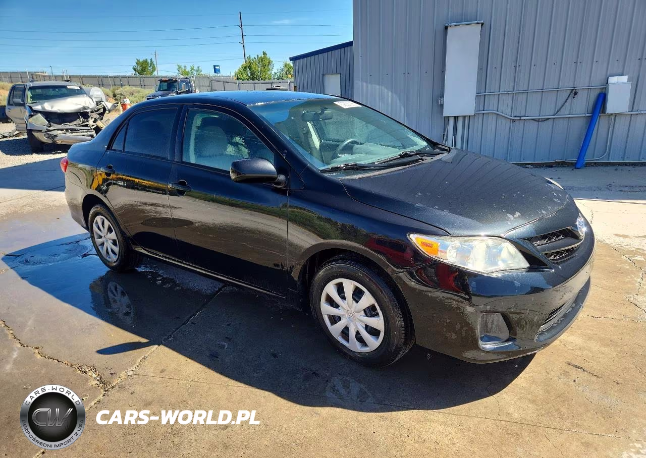 2011 Toyota Corolla Le VIN:JTDBU4EE6BJ092057 - 4