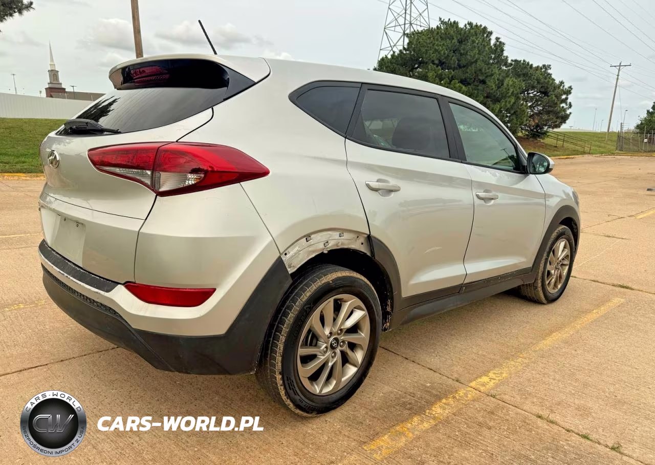 2017 Hyundai Tucson Se VIN:KM8J23A43HU352846 - 4