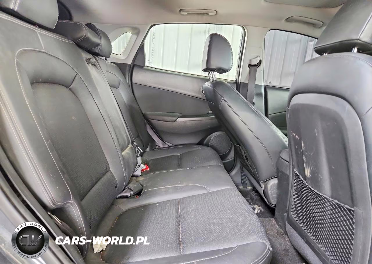 2021 Hyundai Kona Limited VIN:KM8K33A59MU666490 - 10