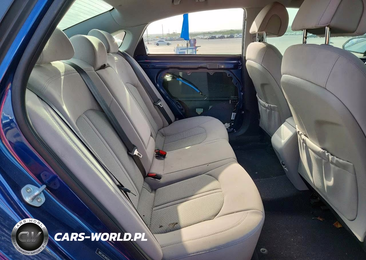 2017 Hyundai Sonata Sport VIN:5NPE34AF2HH539712 - 10