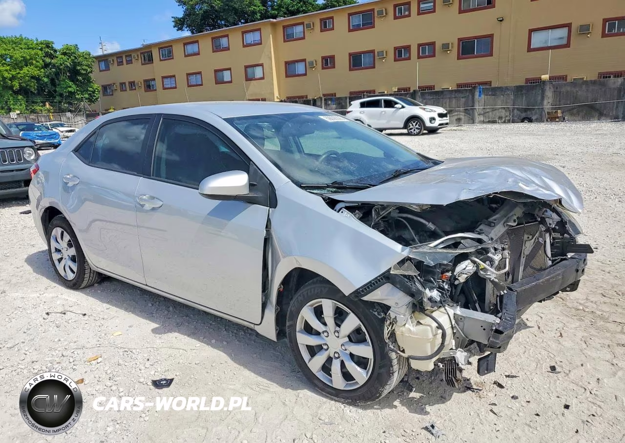 2015 Toyota Corolla Le VIN:2T1BURHEXFC326484 - 4