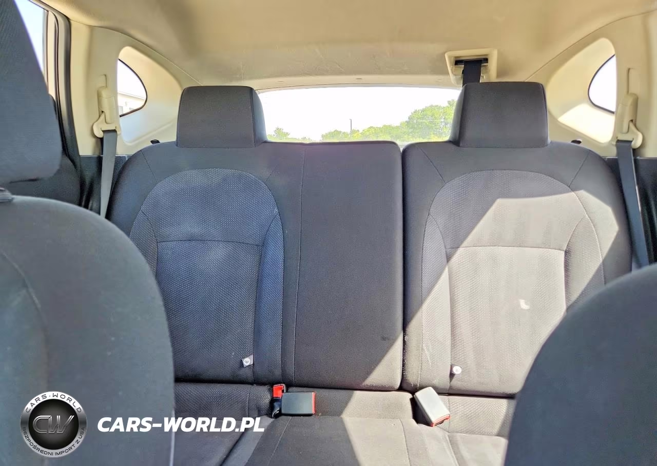 2015 Nissan Rogue Select S VIN:JN8AS5MT4FW155001 - 10