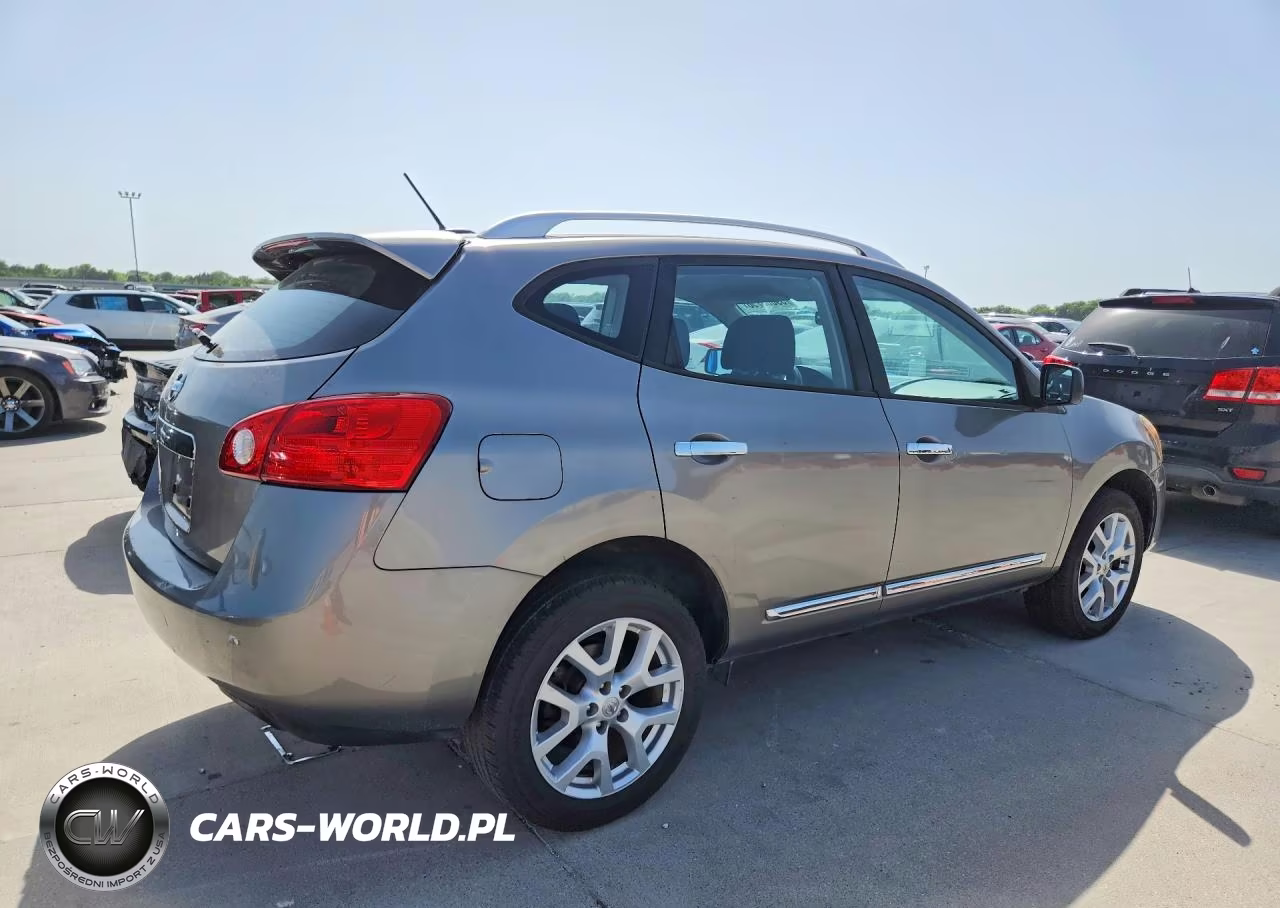2015 Nissan Rogue Select S VIN:JN8AS5MT4FW155001 - 3