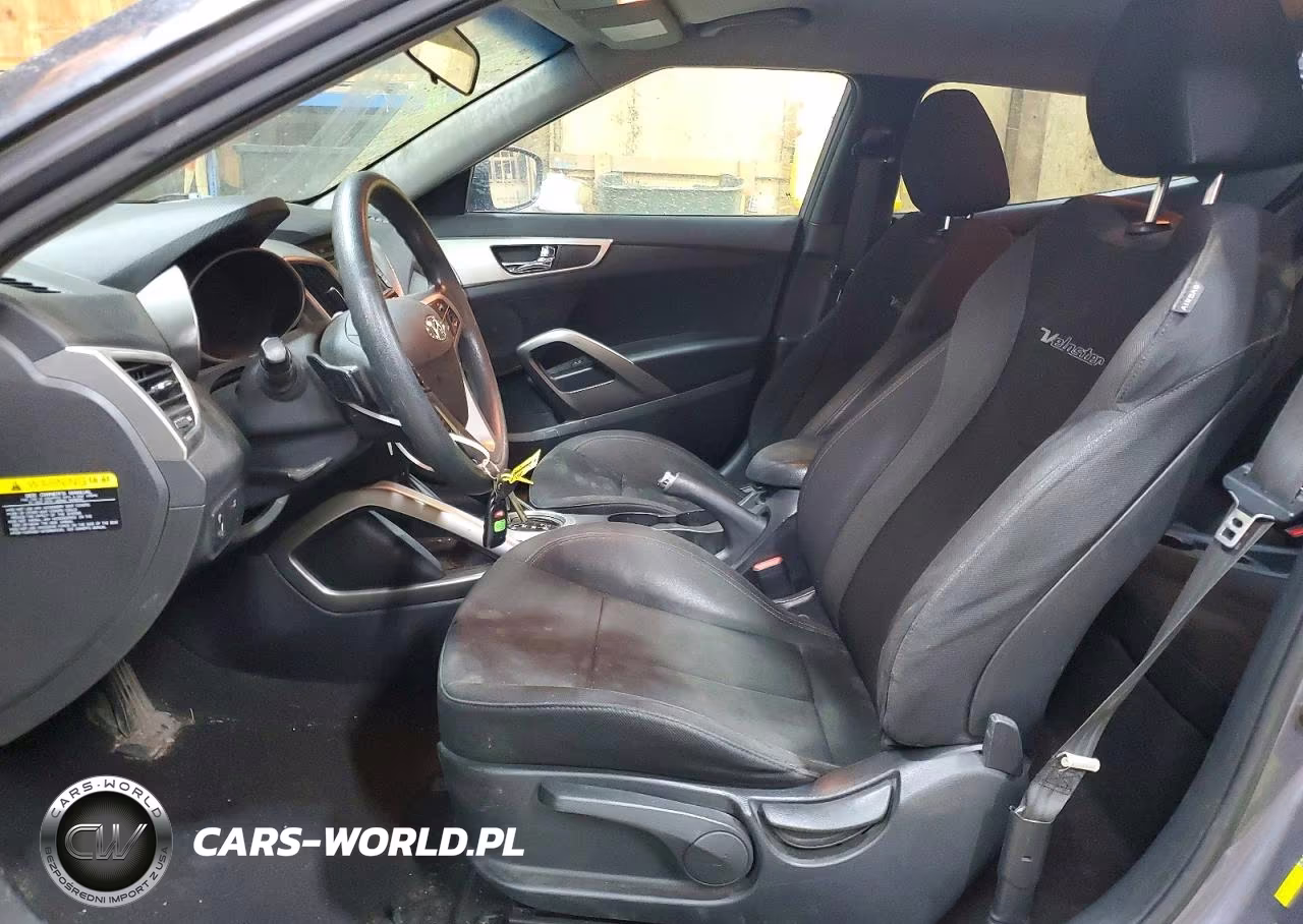 2016 Hyundai Veloster Base VIN:KMHTC6AD5GU290193 - 7