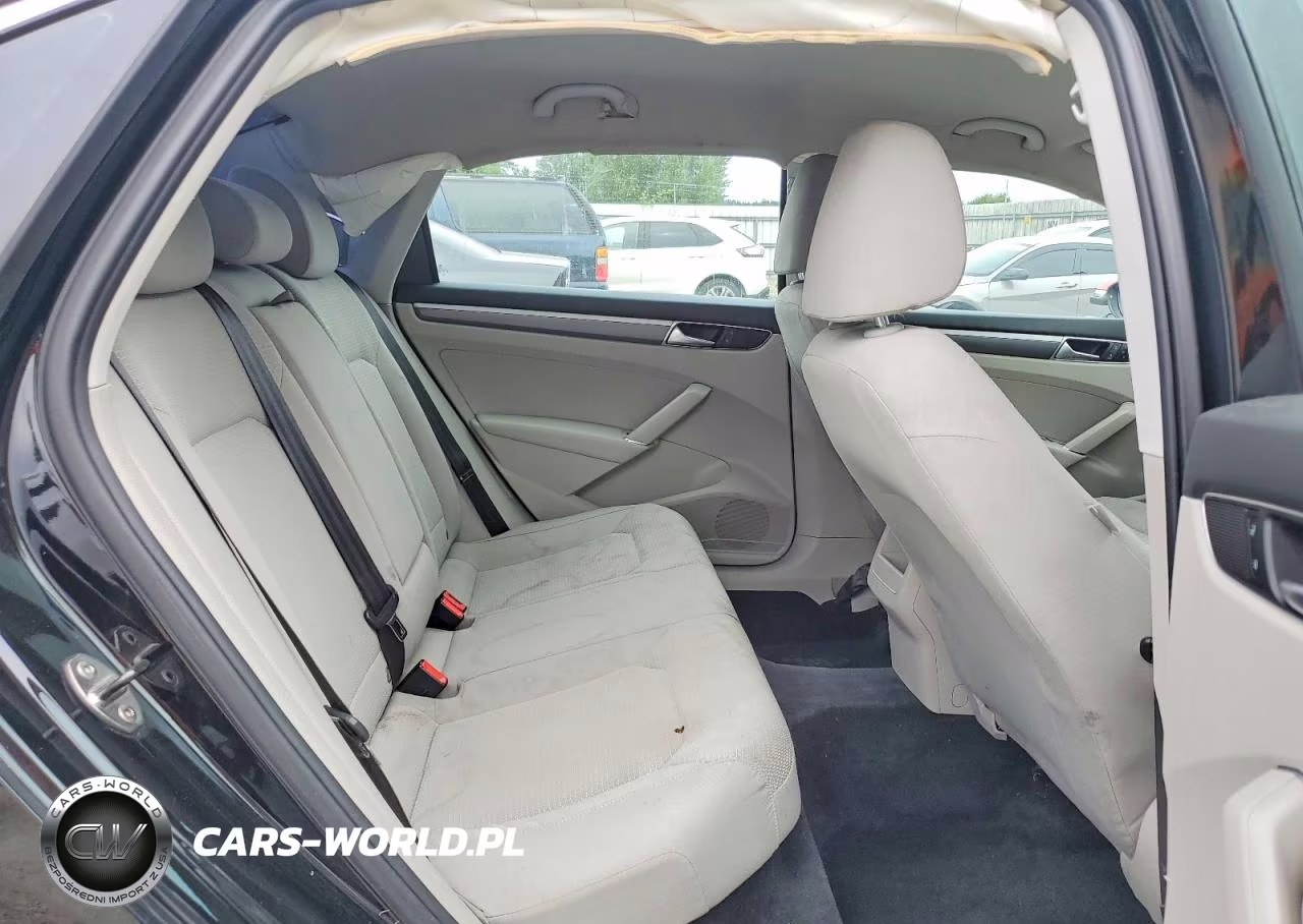 2016 Volkswagen Passat S VIN:1VWAT7A3XGC045367 - 10