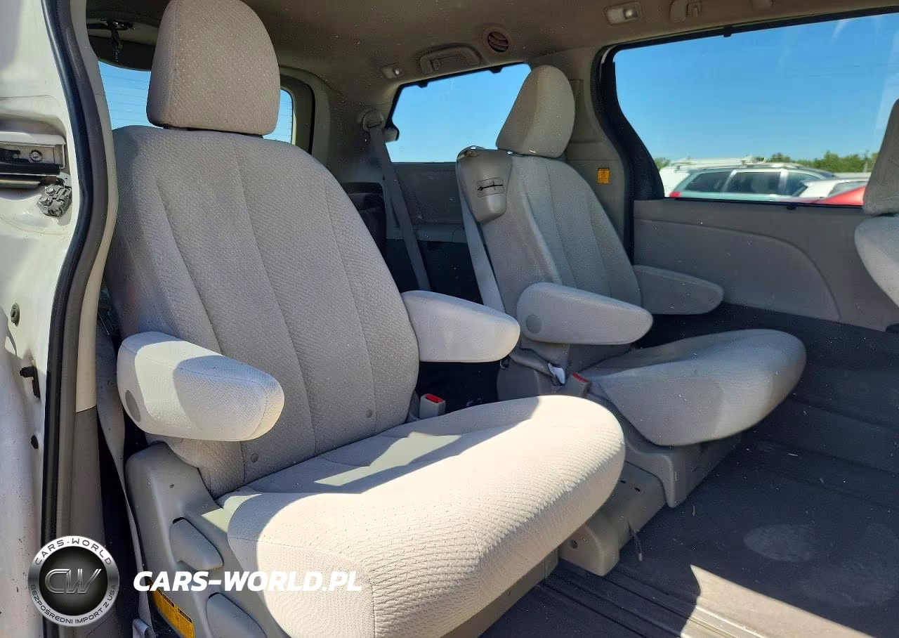 2011 Toyota Sienna Le VIN:5TDKK3DC7BS085346 - 11