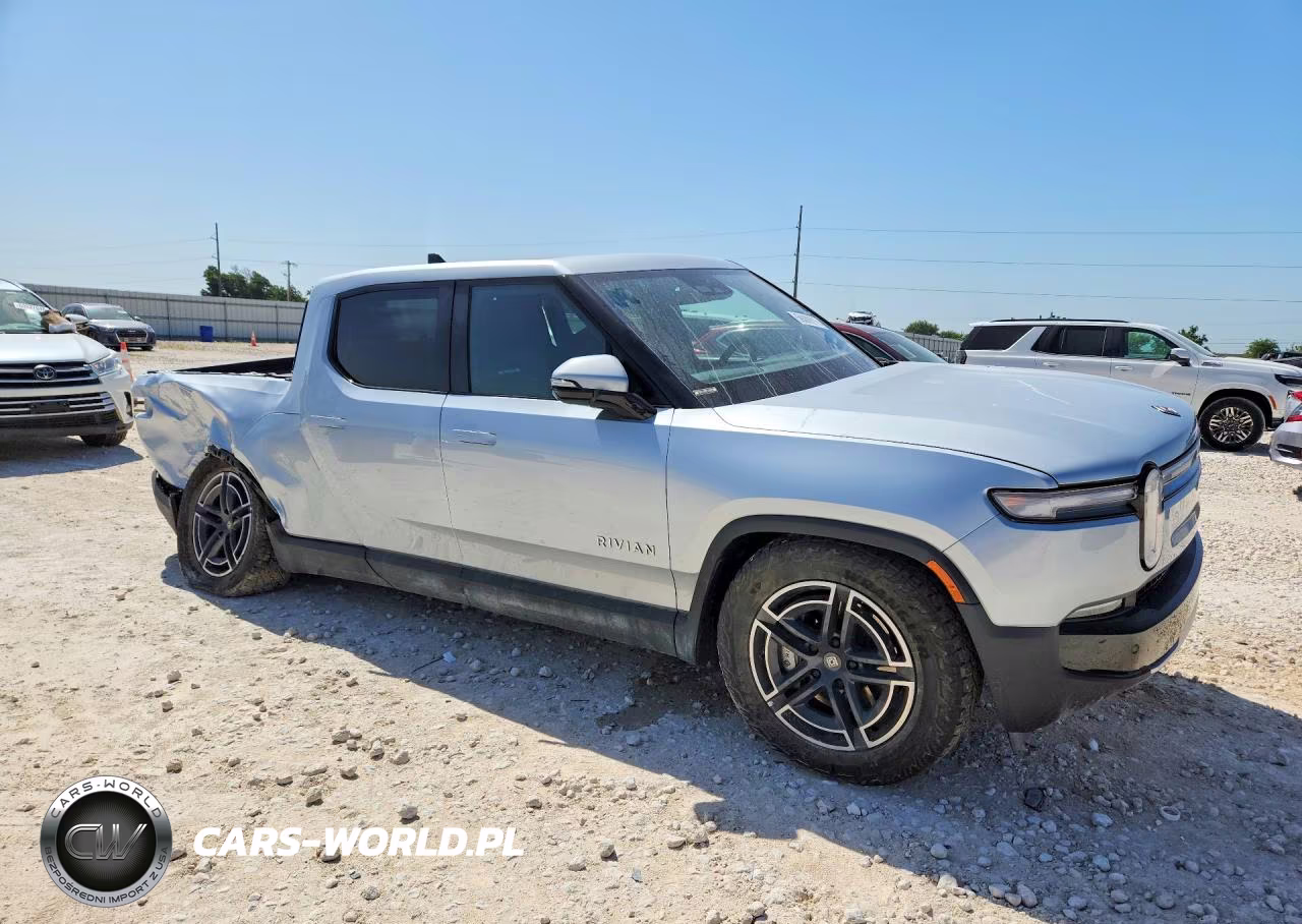2025 Rivian R1T Adventure VIN:7FCTGBAA8SN035090 - 4