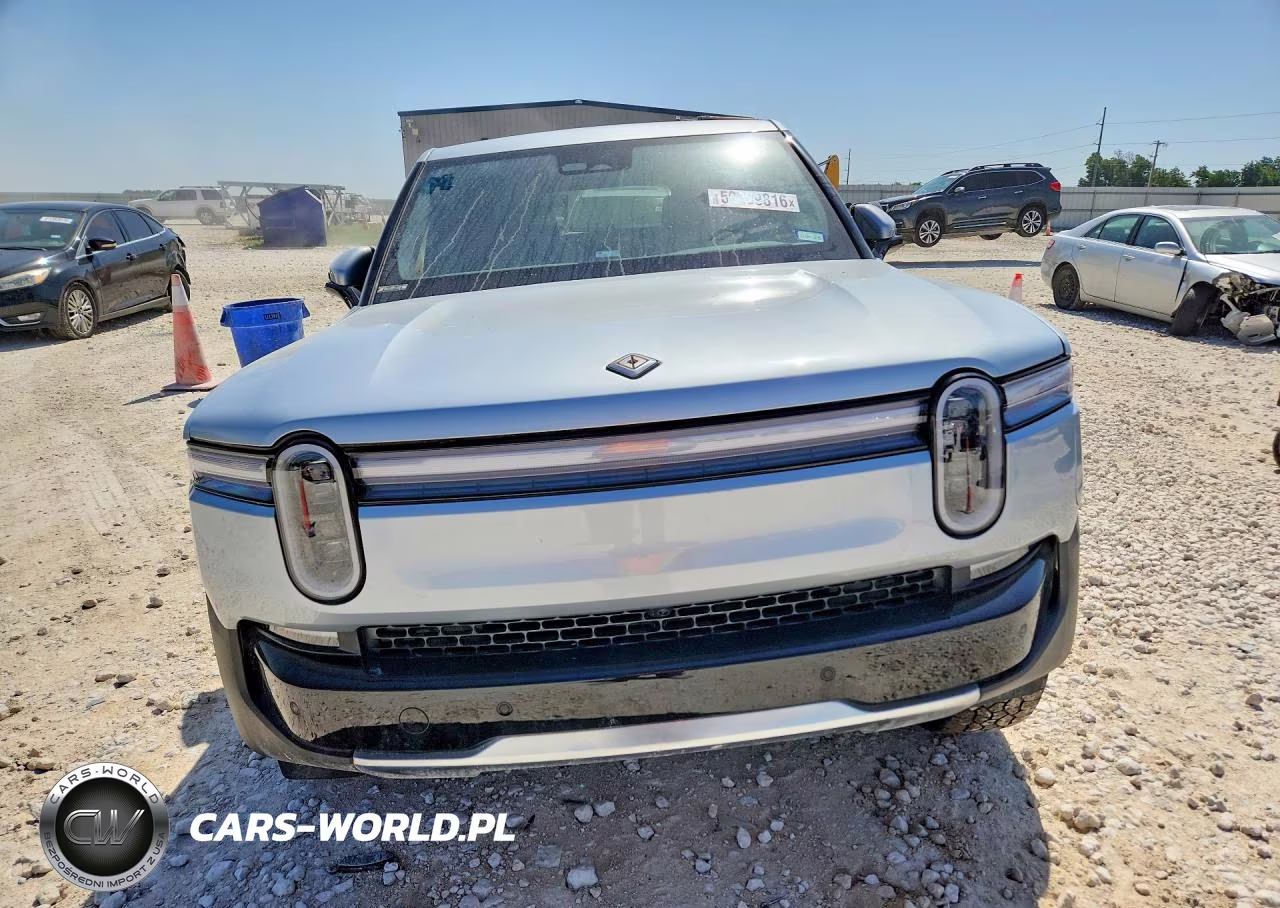 2025 Rivian R1T Adventure VIN:7FCTGBAA8SN035090 - 5