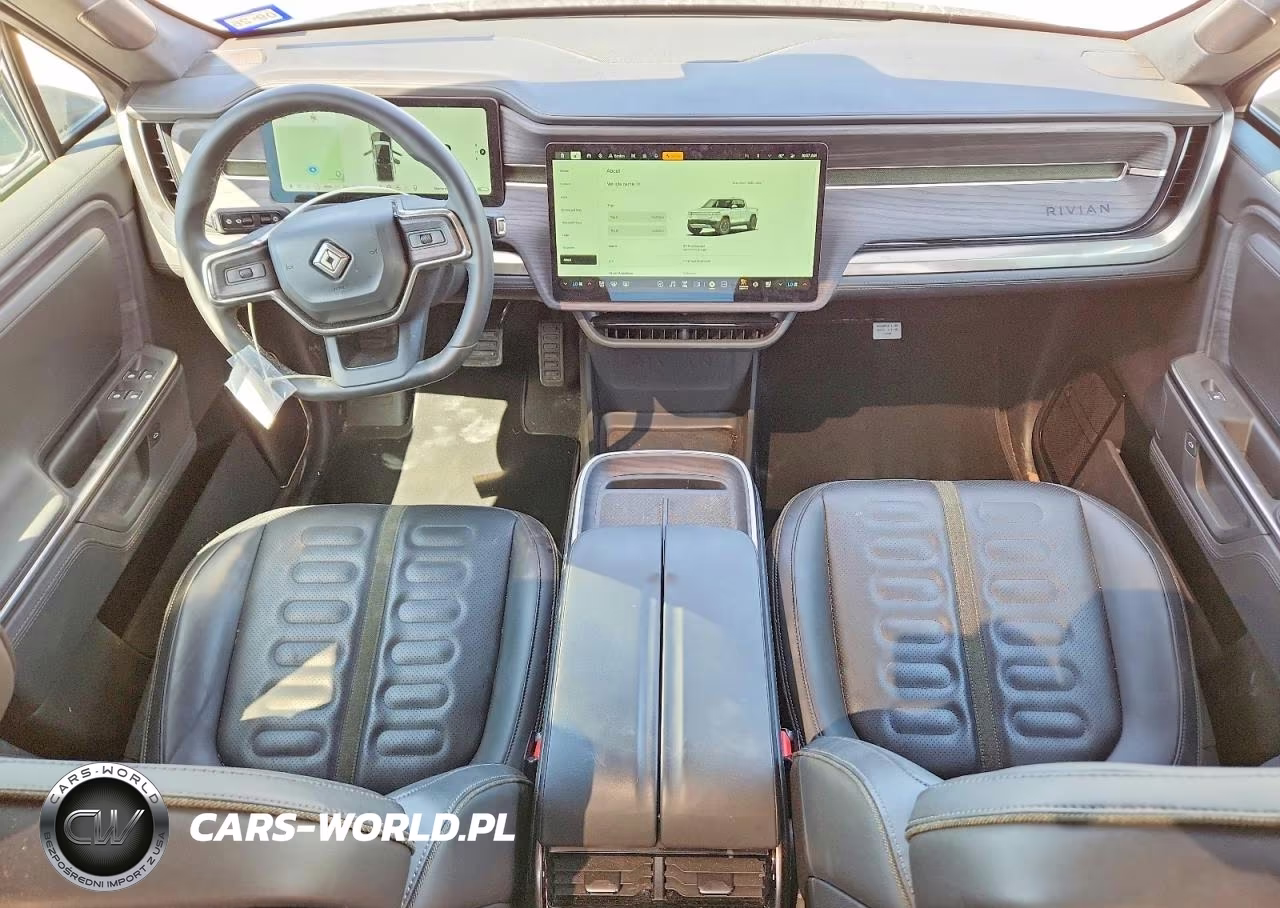 2025 Rivian R1T Adventure VIN:7FCTGBAA8SN035090 - 8