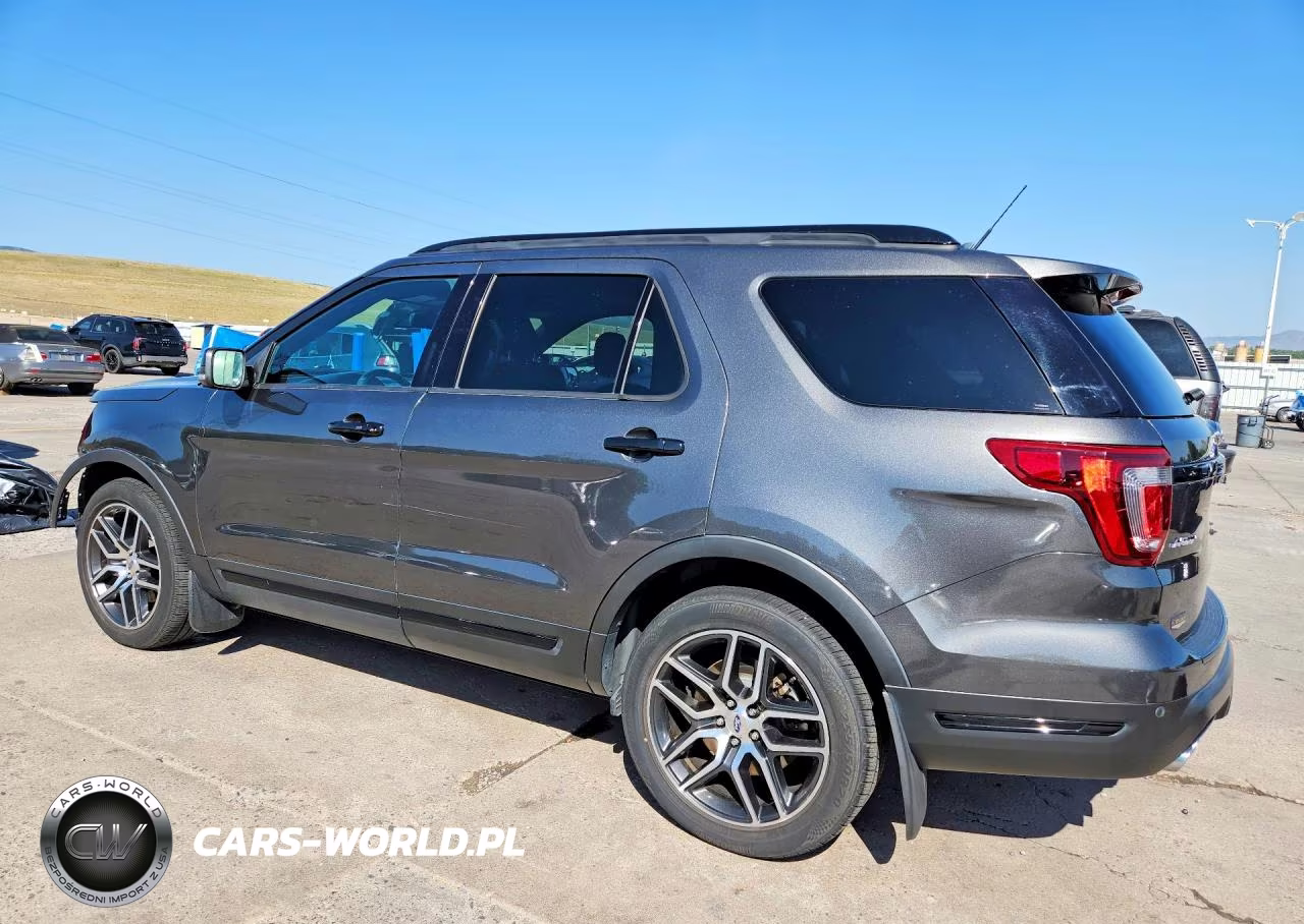 2018 Ford Explorer Sport VIN:1FM5K8GT5JGB78893 - 2