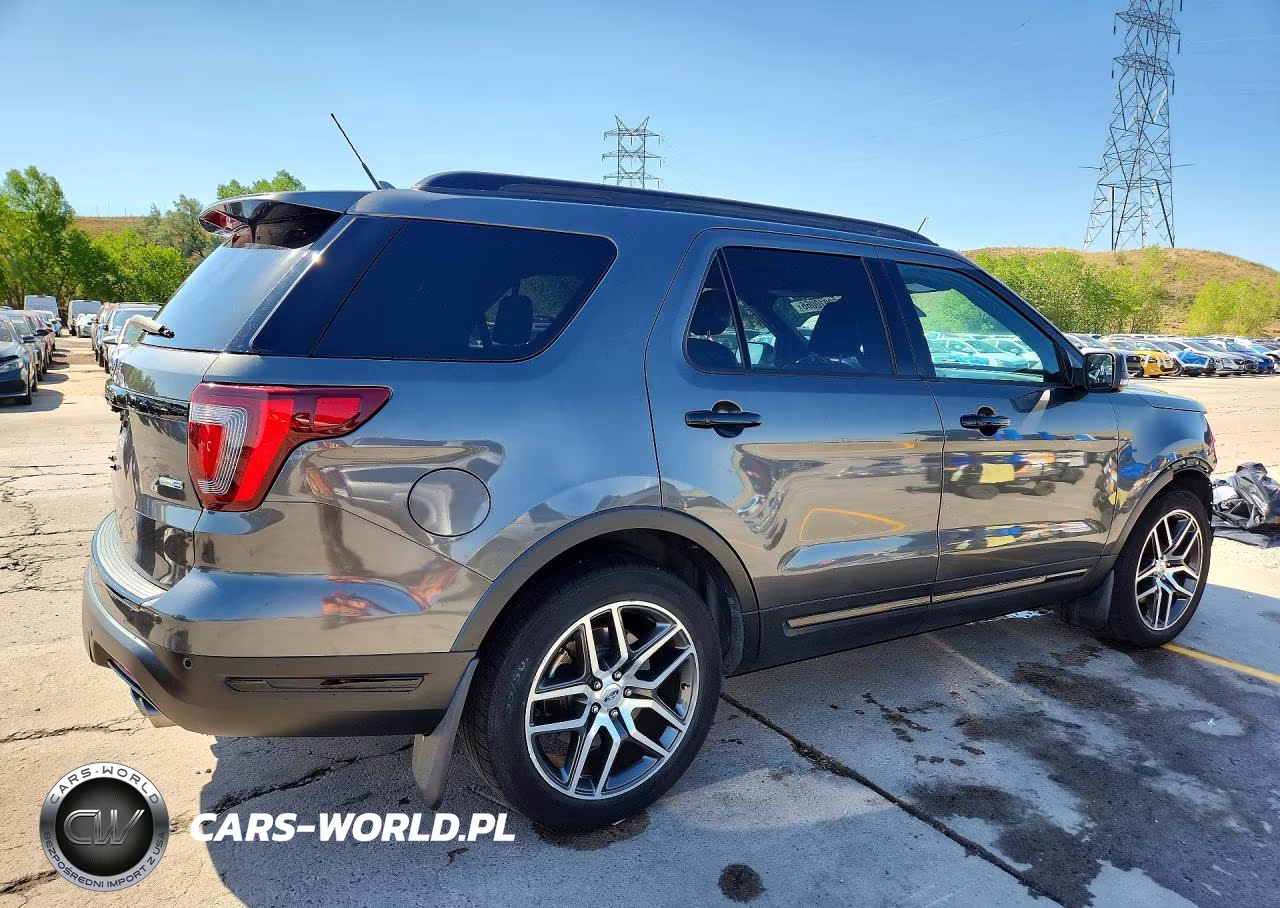 2018 Ford Explorer Sport VIN:1FM5K8GT5JGB78893 - 3
