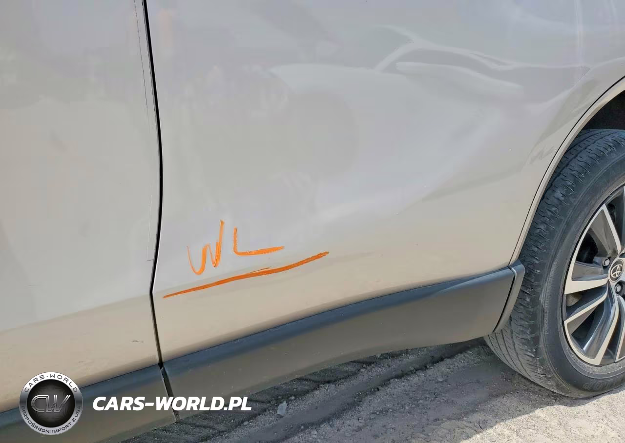 2021 Toyota Venza Le VIN:JTEAAAAH2MJ059073 - 13