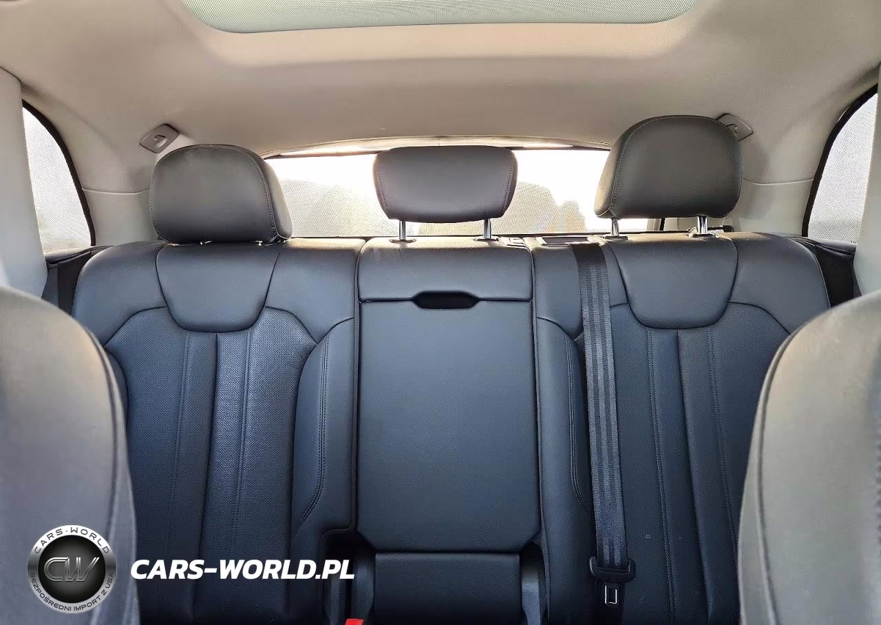 2019 Audi Q5 Premium Plus VIN:WA1BNAFY1K2085560 - 10