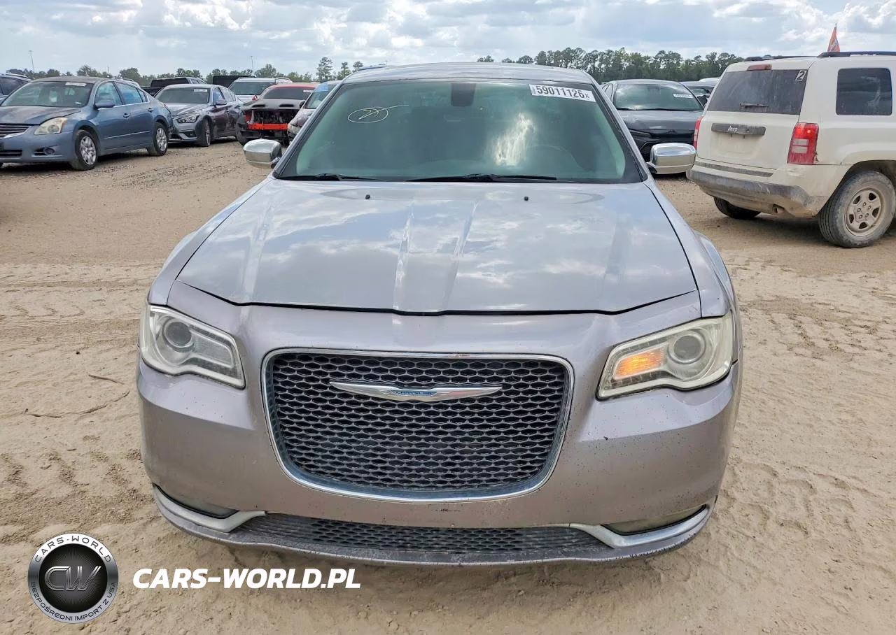 2016 Chrysler 300C VIN:2C3CCAEG2GH123633 - 5