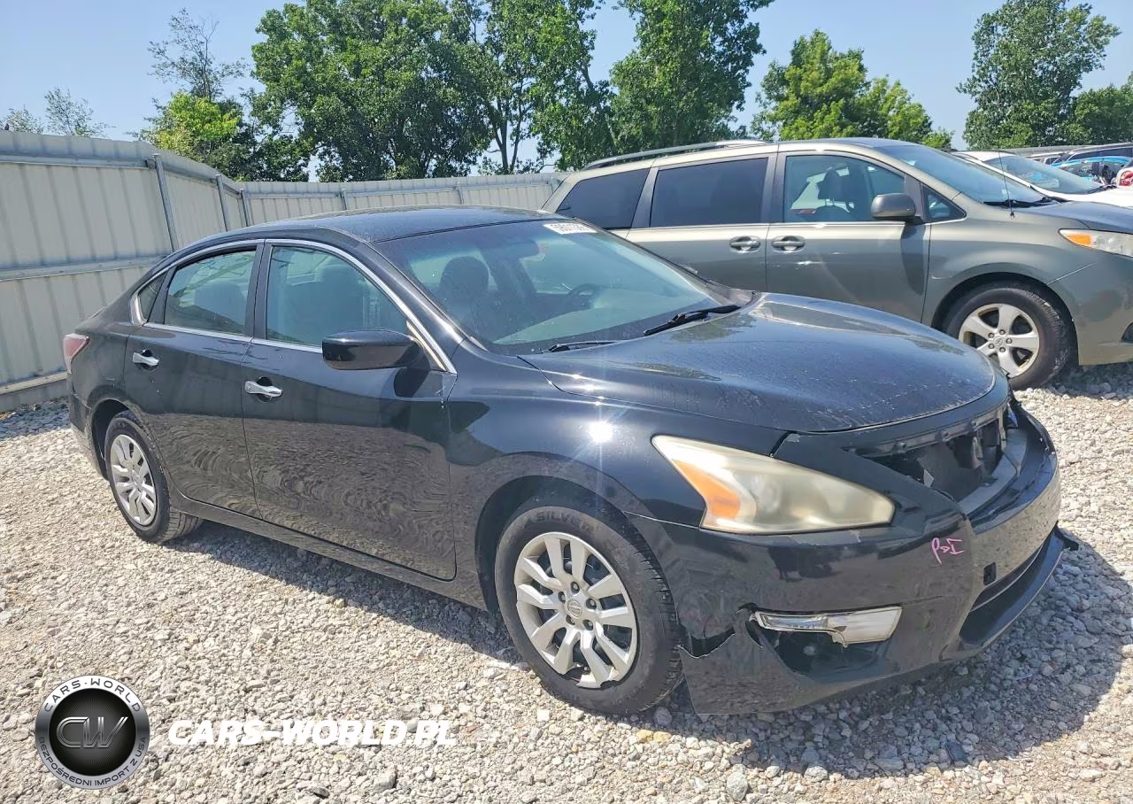 2015 Nissan Altima 2.5 S VIN:1N4AL3AP9FC118392 - 4