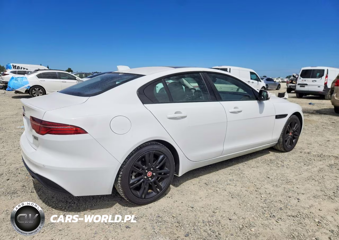 2020 Jaguar Xe S VIN:SAJAJ4FX7LCP60279 - 3