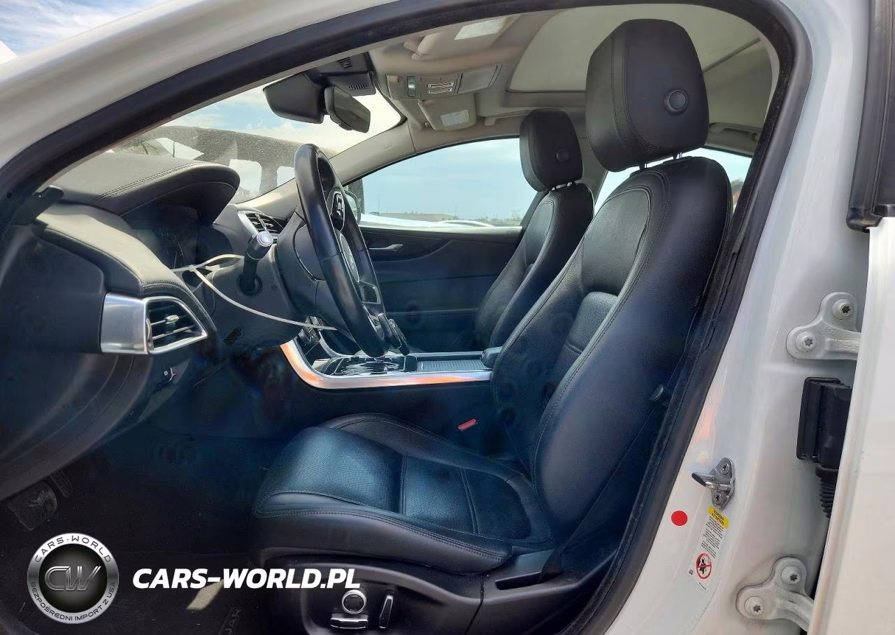 2020 Jaguar Xe S VIN:SAJAJ4FX7LCP60279 - 7