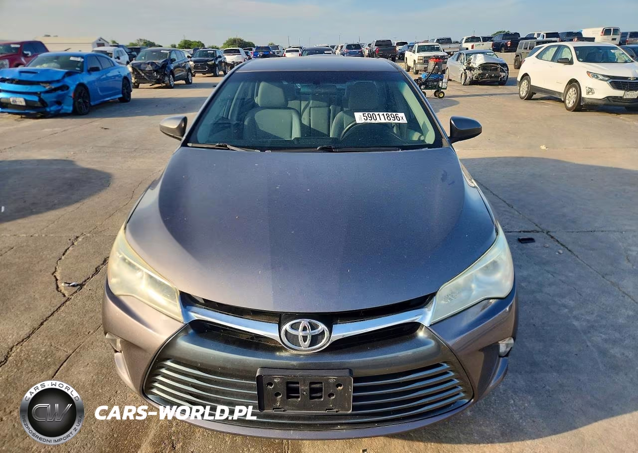 2017 Toyota Camry Le VIN:4T1BF1FK0HU670833 - 5