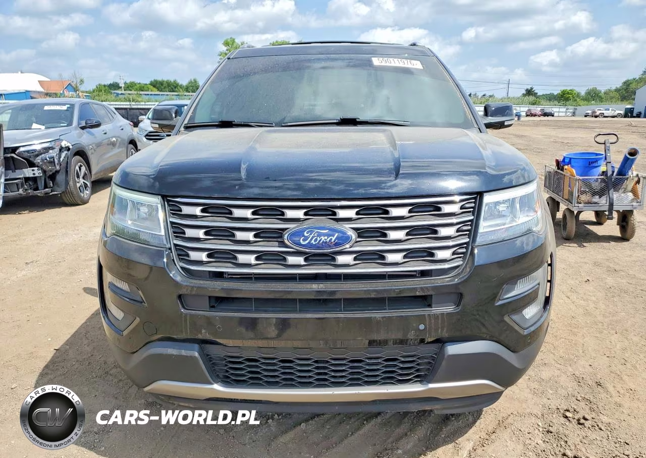 2017 Ford Explorer Xlt VIN:1FM5K8DH2HGA74310 - 5