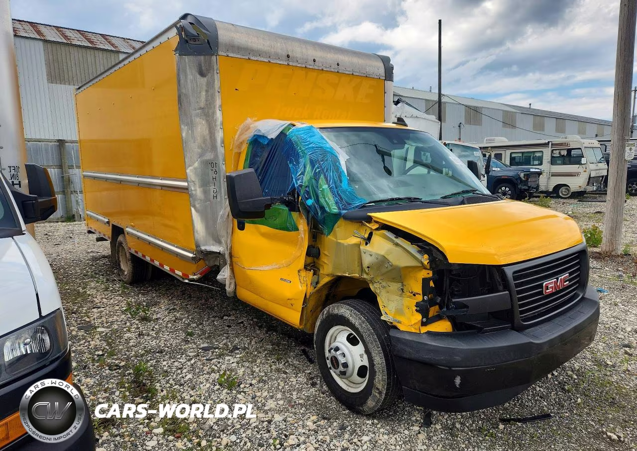 2021 GMC Savana Box Truck VIN:7GZ37TC77MN007770 - 4