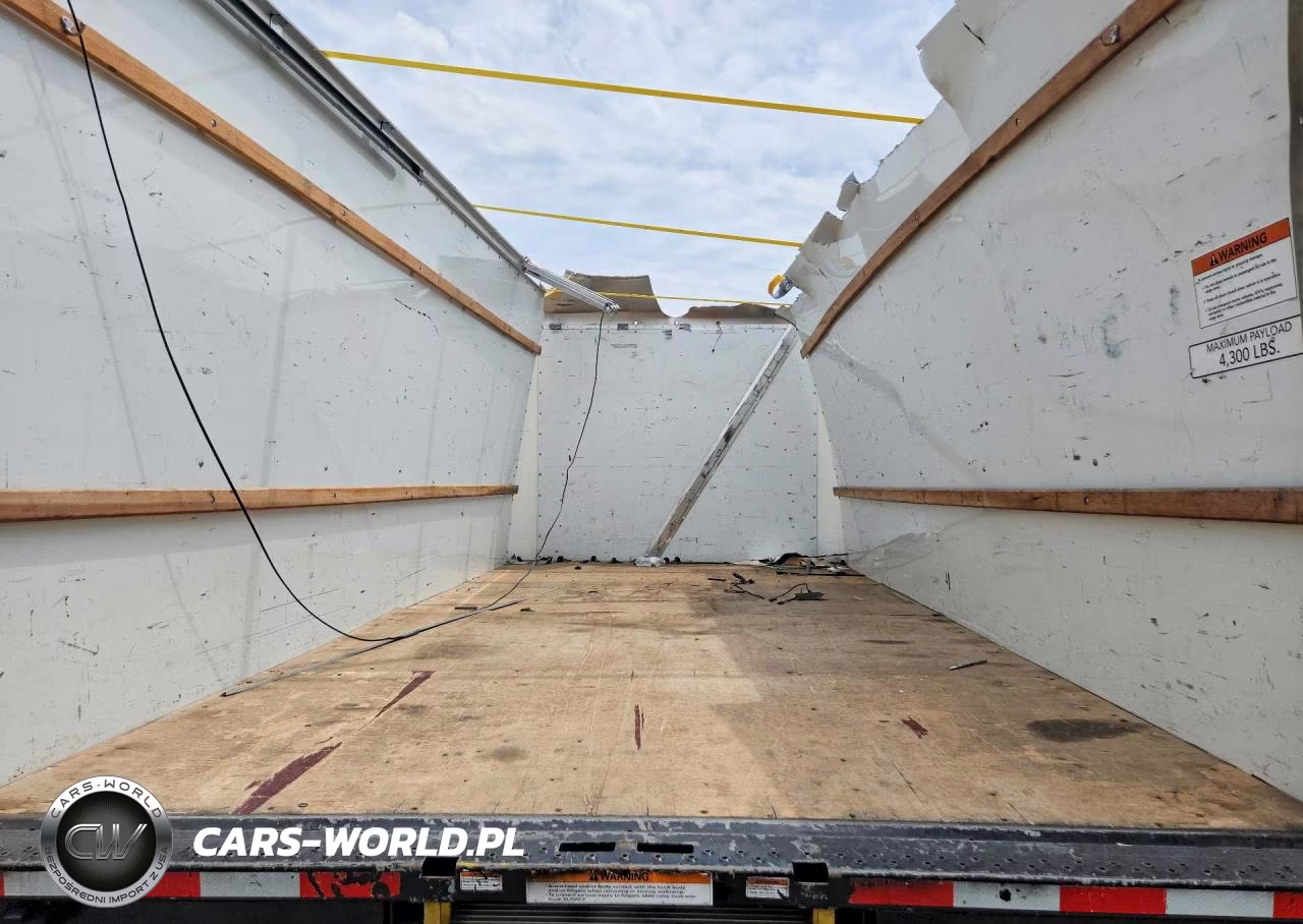2022 GMC Savana Box Truck VIN:7GZ37TC75NN002441 - 6