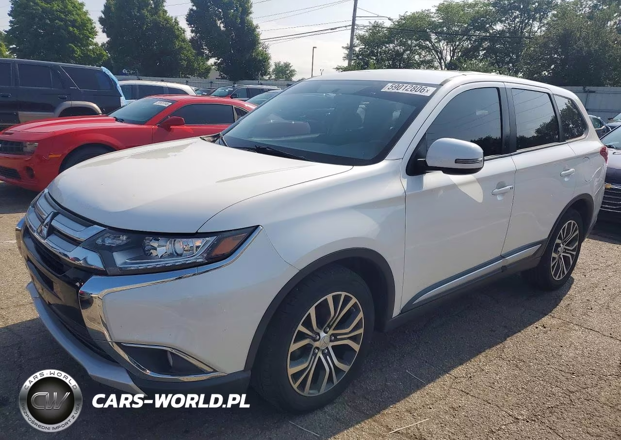 2016 Mitsubishi Outlander Se – zdjęcie 1 z 13
