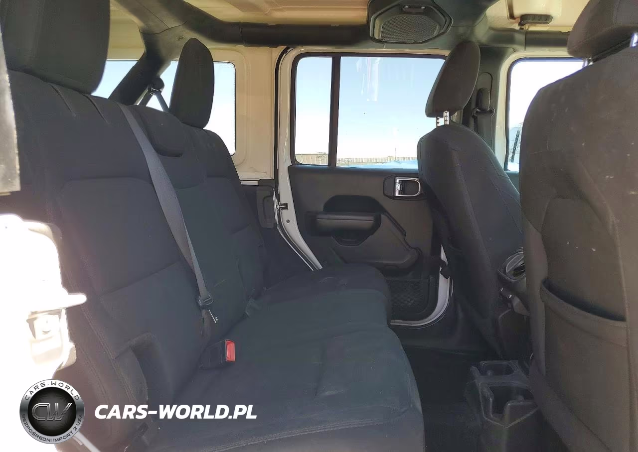 2018 Jeep Wrangler Unlimited Sport VIN:1C4HJXDN0JW236810 - 10